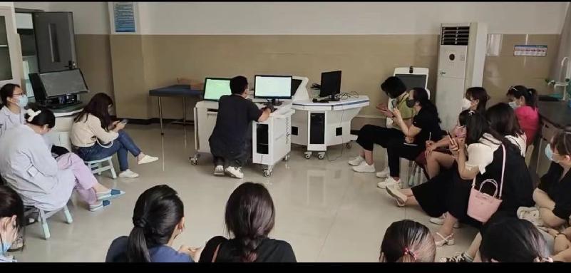 免费发放训练器材,提升儿童康复质量
